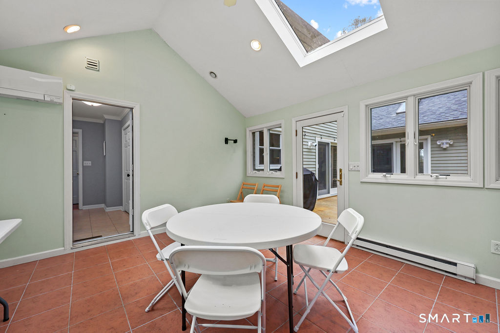 11 Cricket Lane Avon CT 06001