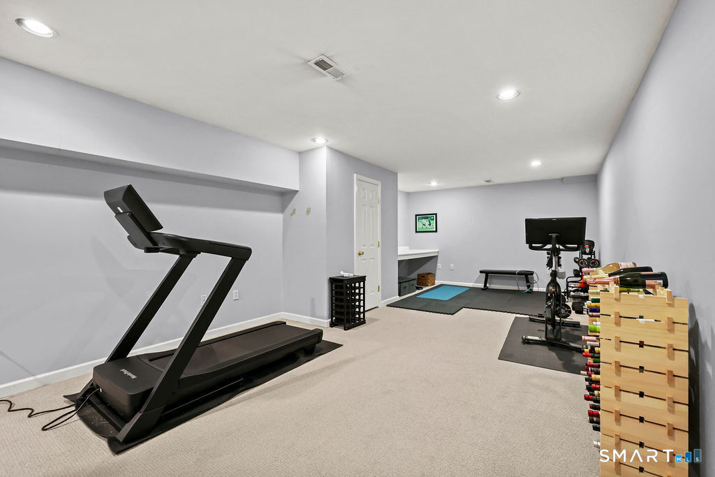 11 Cricket Lane Avon CT 06001