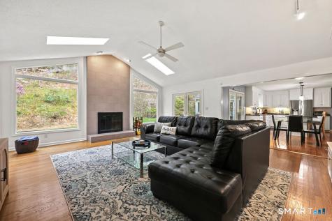 11 Cricket Lane Avon CT 06001