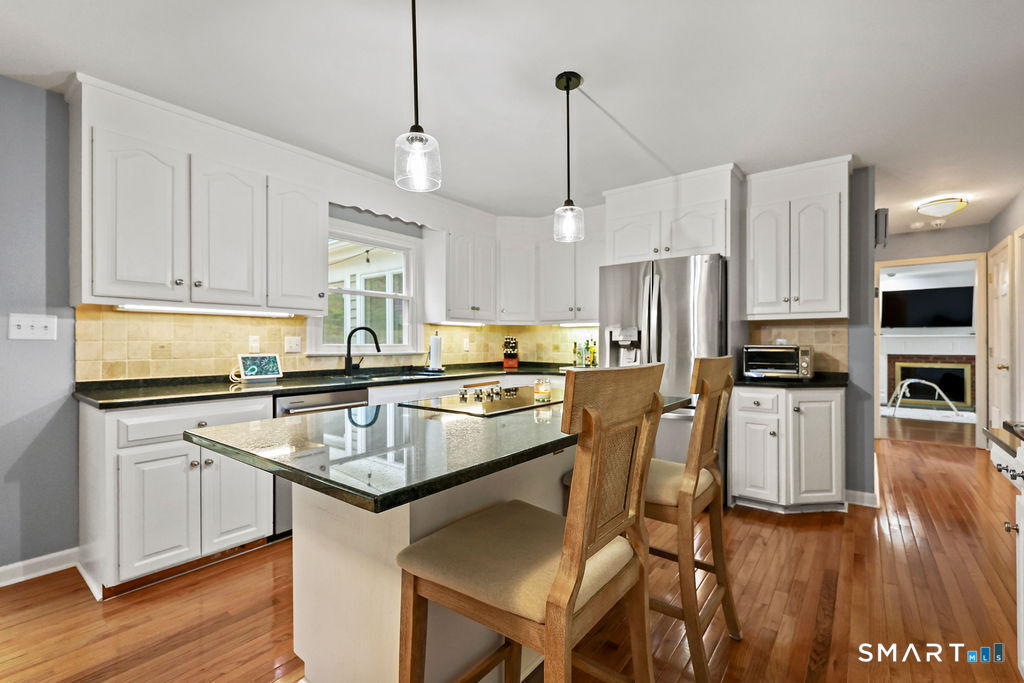 11 Cricket Lane Avon CT 06001