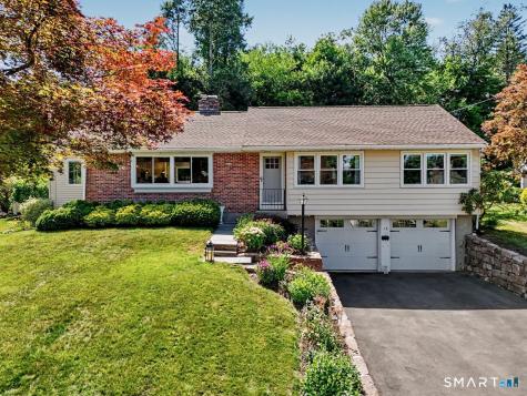 18 Cherryfield Drive West Hartford CT 06107