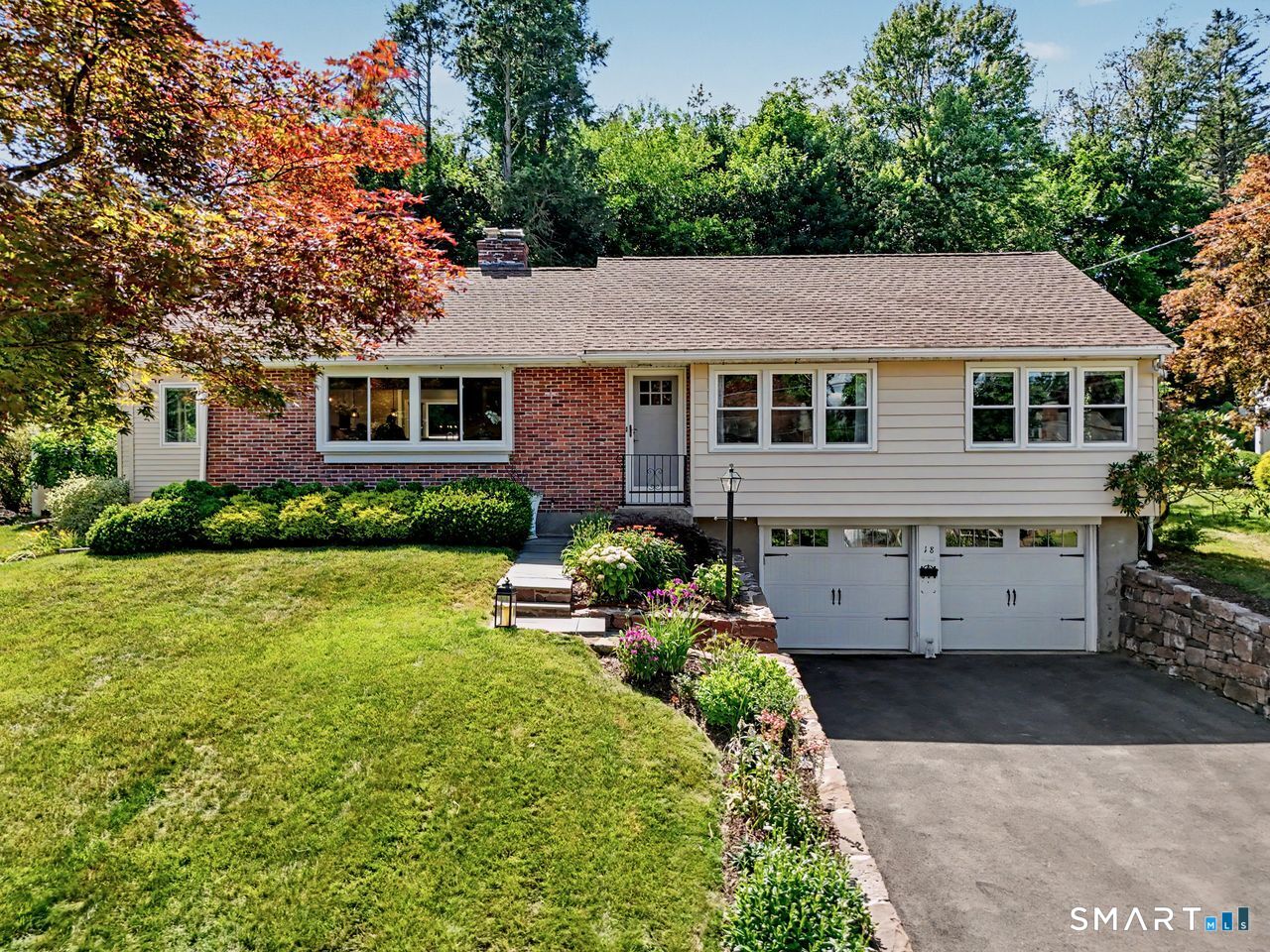 18 Cherryfield Drive West Hartford CT 06107