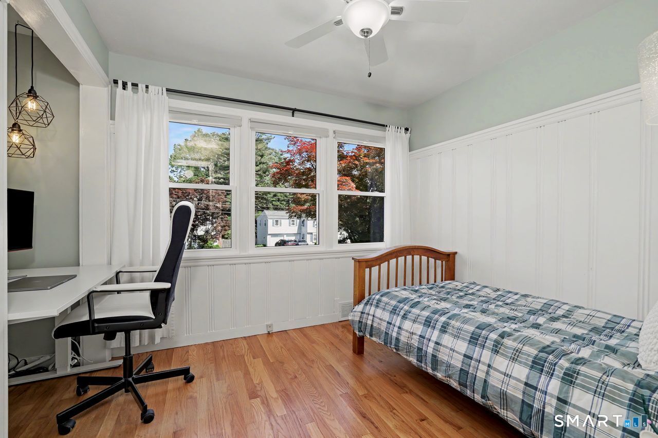 18 Cherryfield Drive West Hartford CT 06107