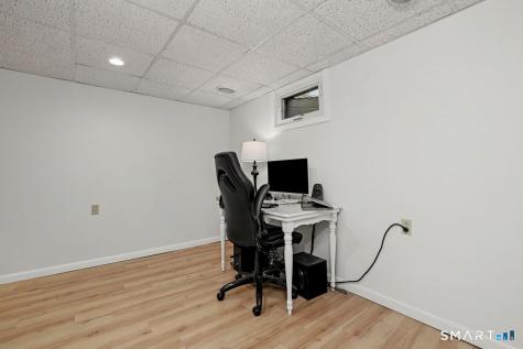 18 Cherryfield Drive West Hartford CT 06107