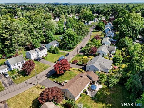 18 Cherryfield Drive West Hartford CT 06107