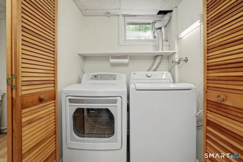 18 Cherryfield Drive West Hartford CT 06107