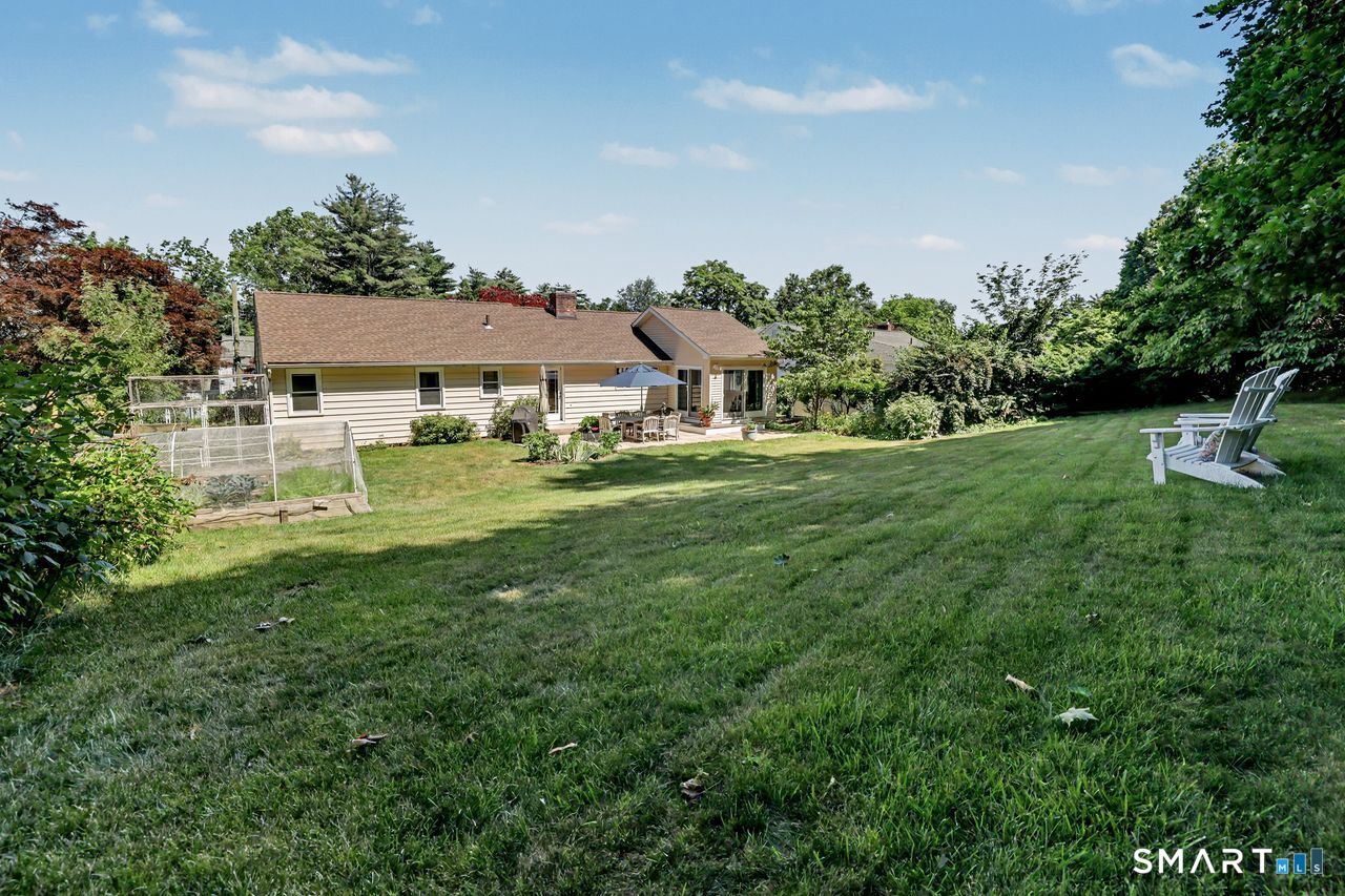 18 Cherryfield Drive West Hartford CT 06107