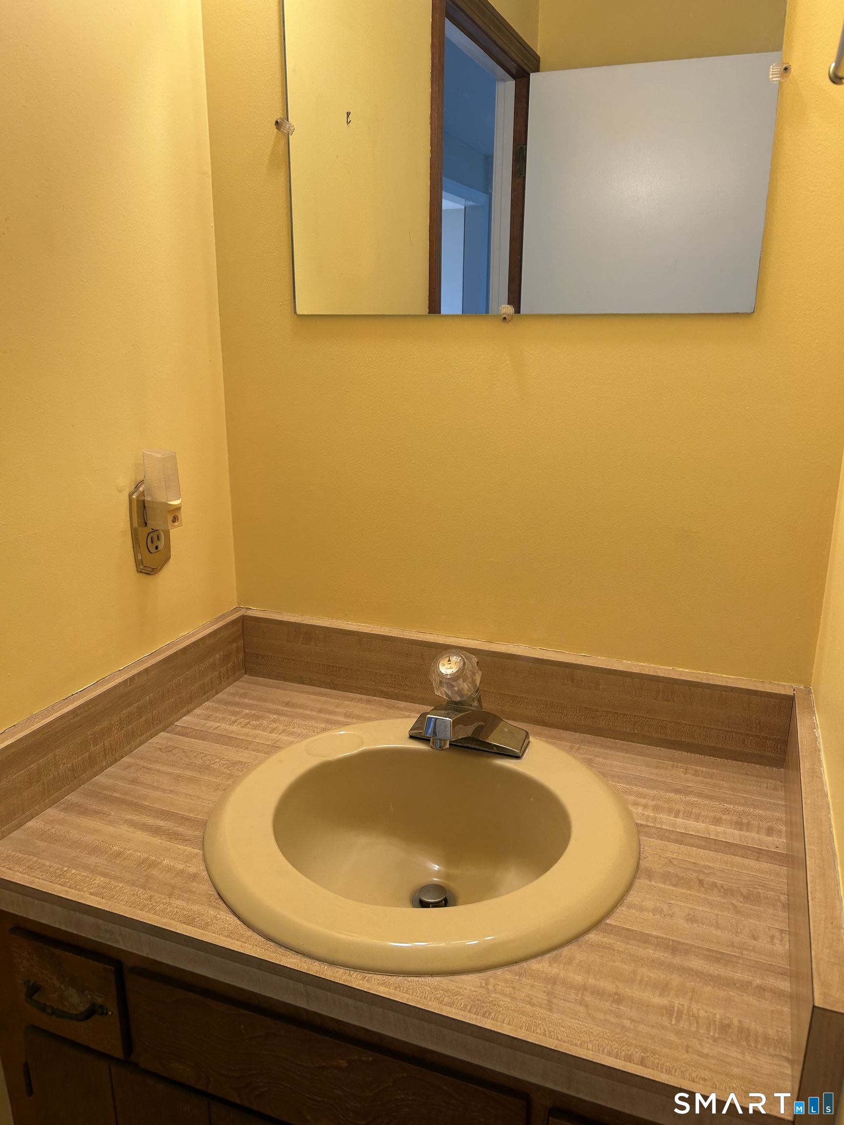 42 Hartford Avenue Granby CT 06035