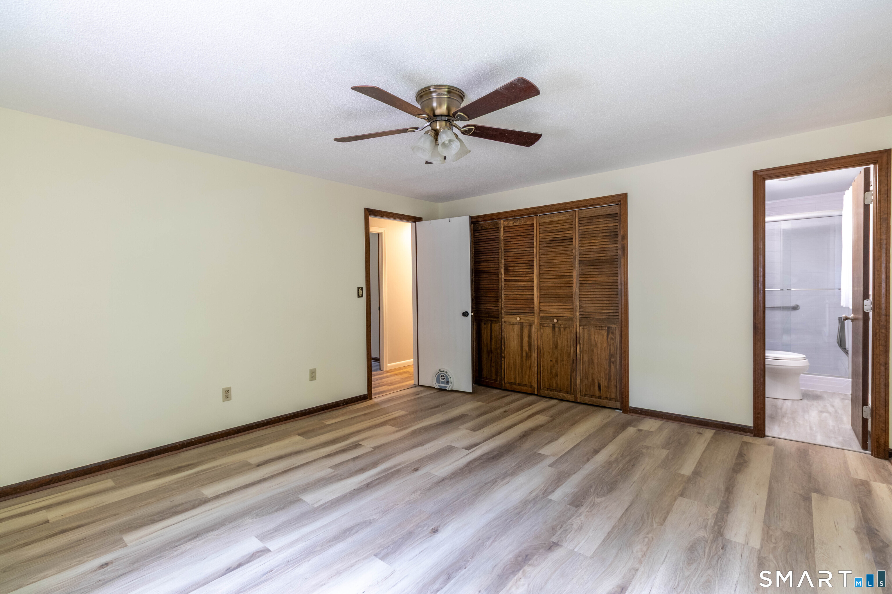 18 Crestwood Drive East Hampton CT 06424