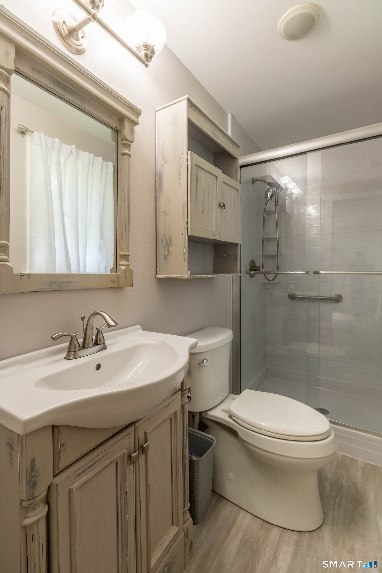 18 Crestwood Drive East Hampton CT 06424