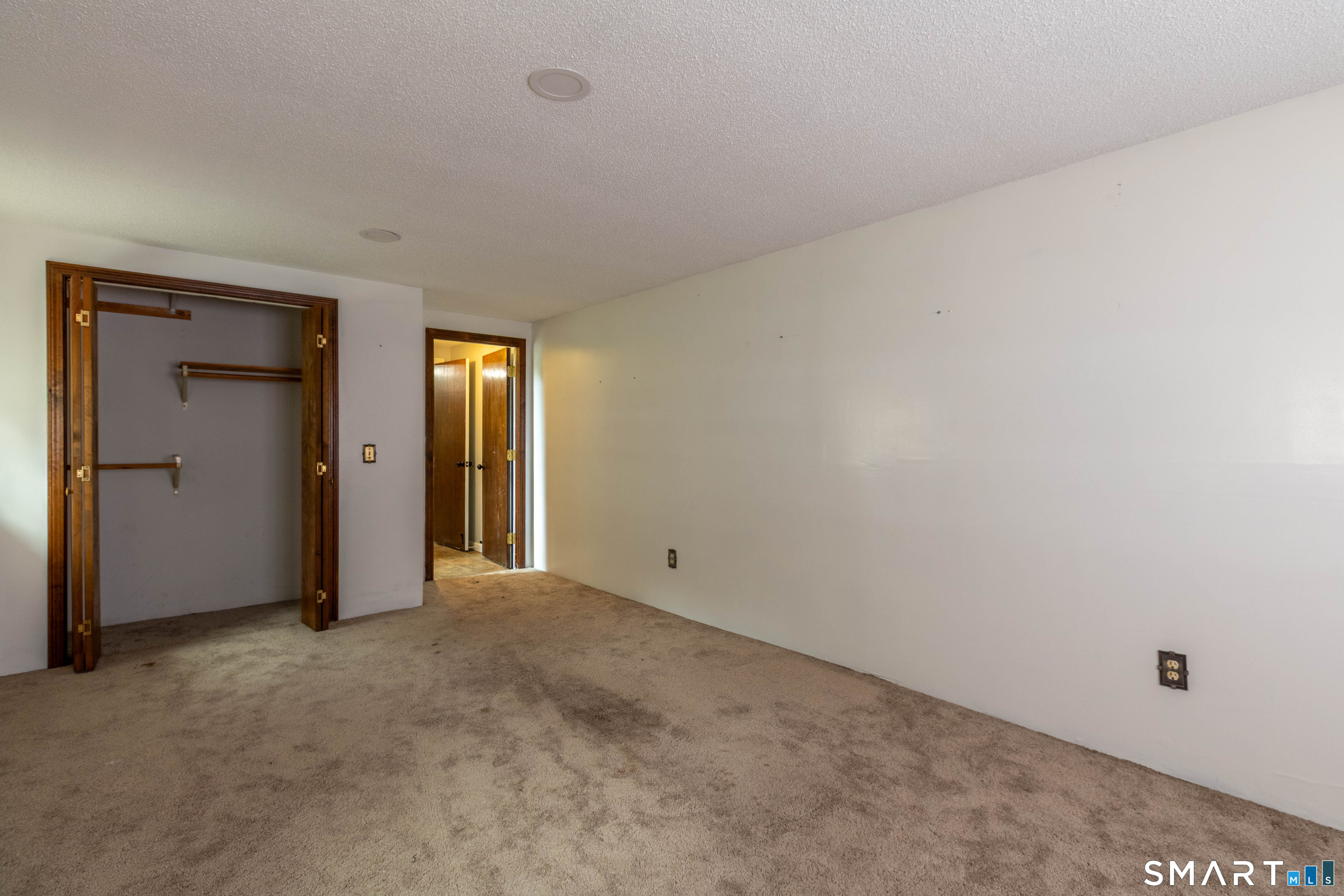18 Crestwood Drive East Hampton CT 06424