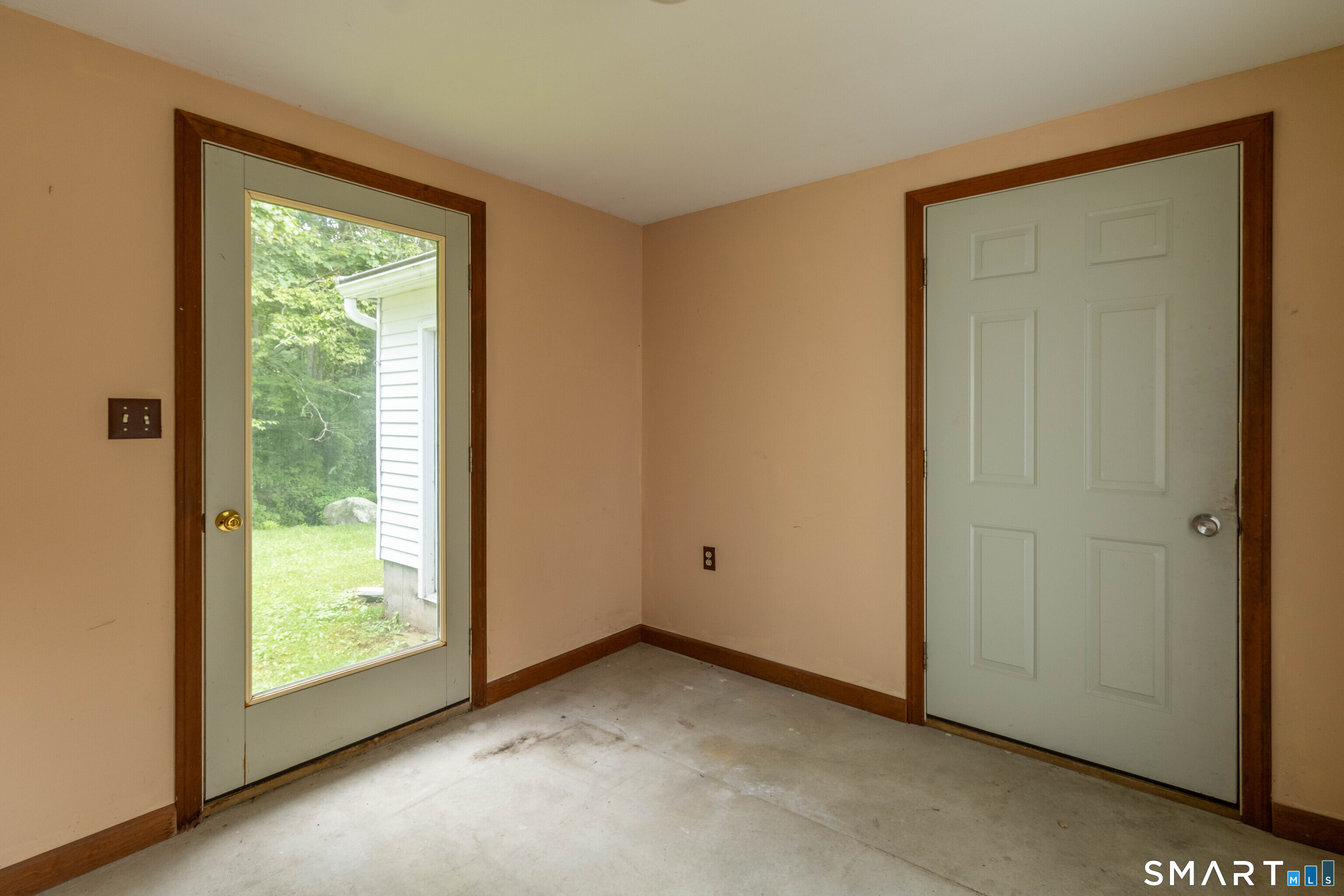 18 Crestwood Drive East Hampton CT 06424