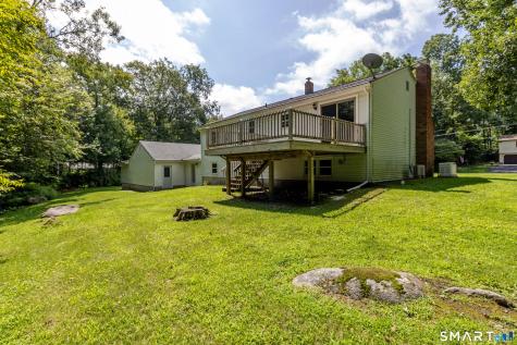18 Crestwood Drive East Hampton CT 06424