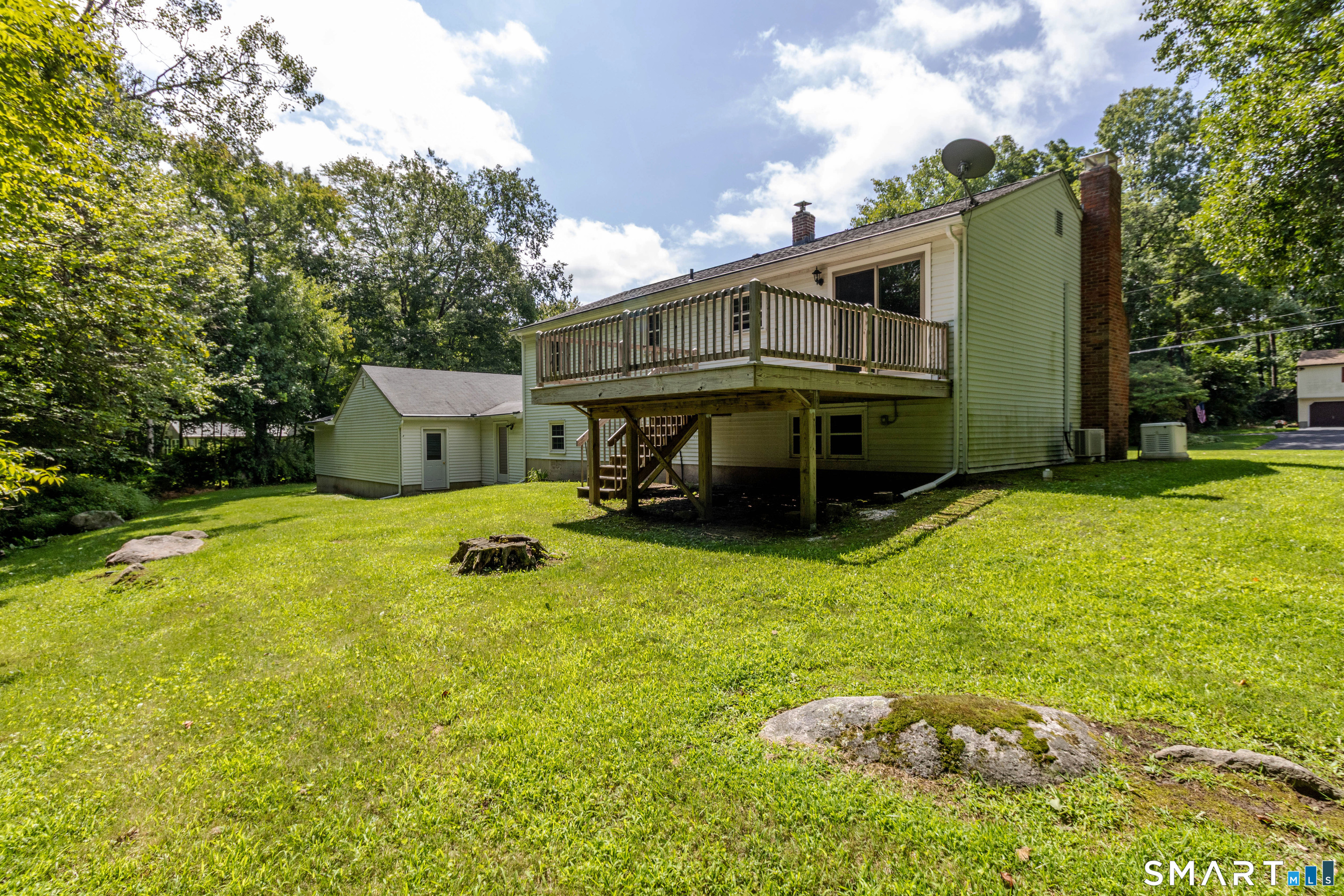 18 Crestwood Drive East Hampton CT 06424