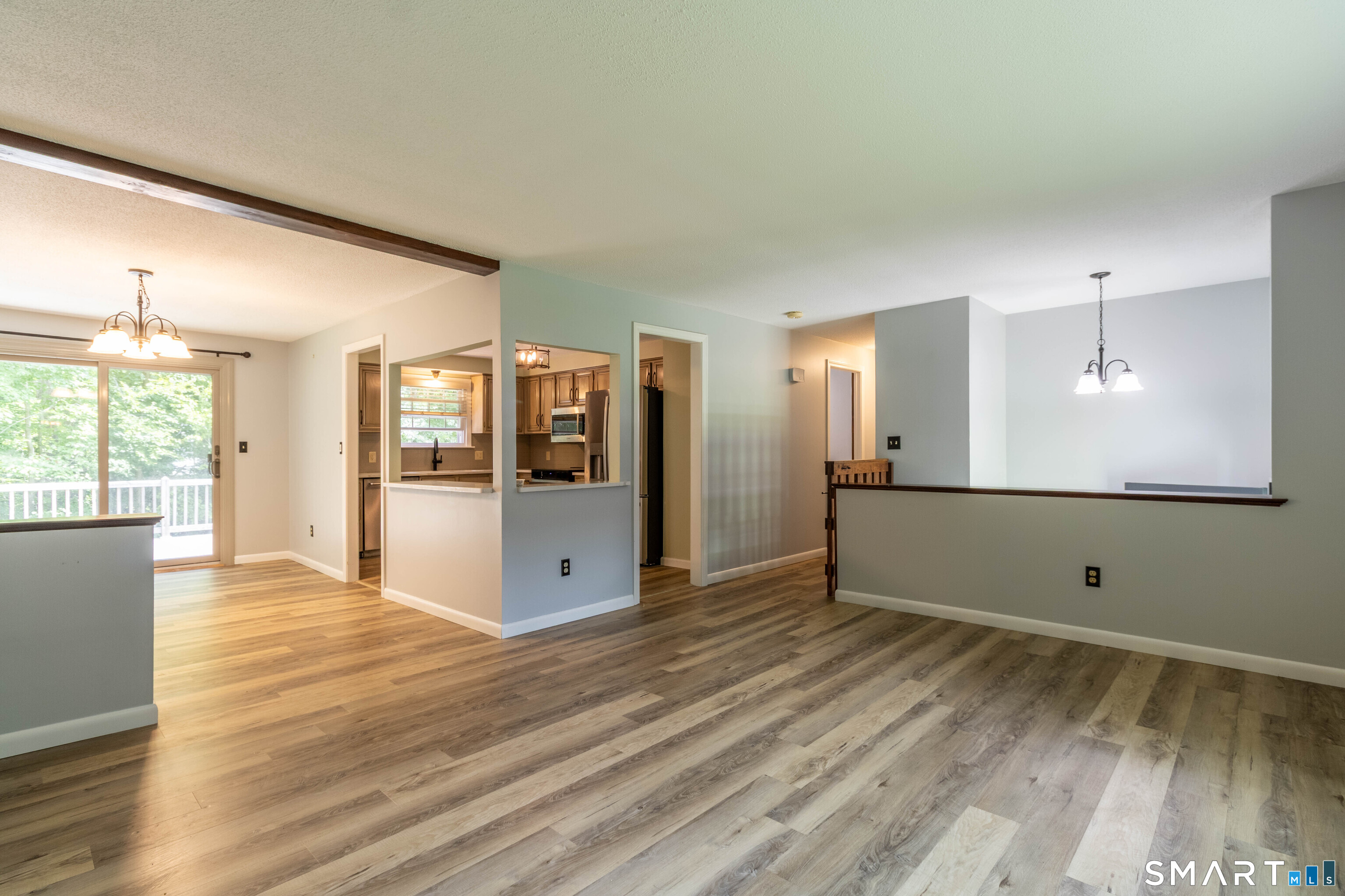 18 Crestwood Drive East Hampton CT 06424