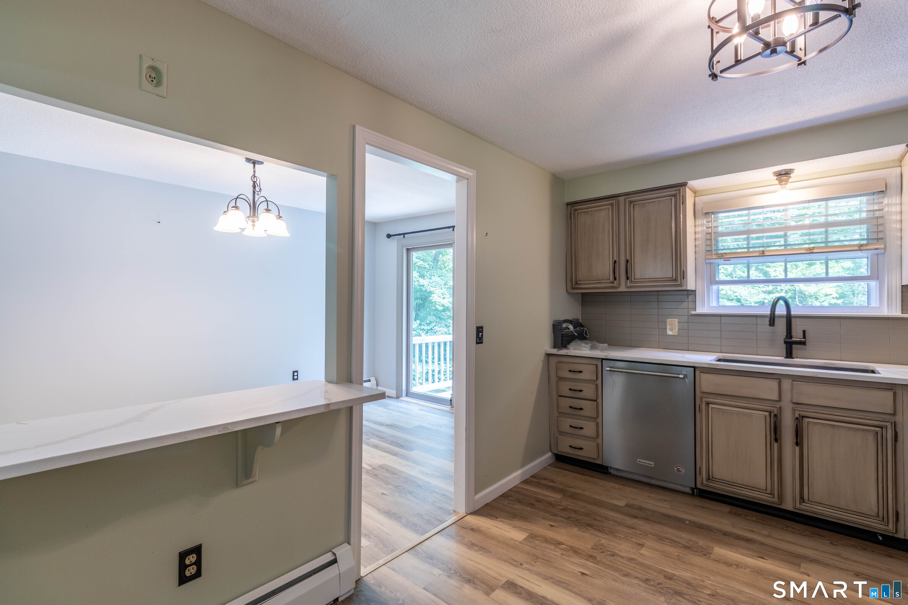 18 Crestwood Drive East Hampton CT 06424
