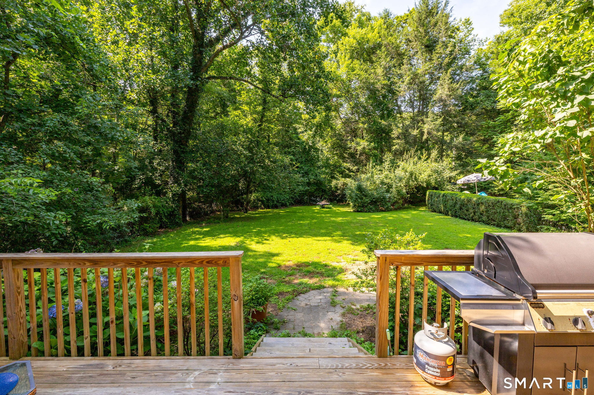 296 Lakemere Drive Southbury CT 06488