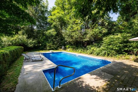 296 Lakemere Drive Southbury CT 06488