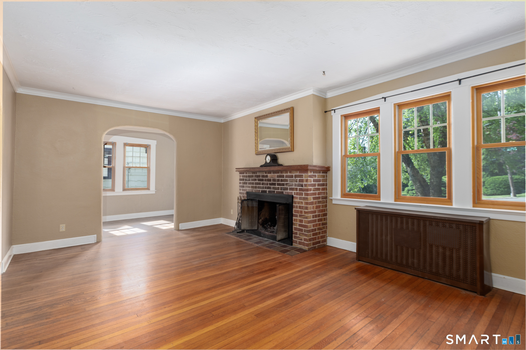 127 Roger Road New Haven CT 06515