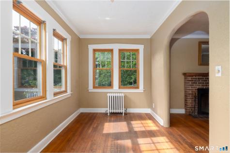 127 Roger Road New Haven CT 06515