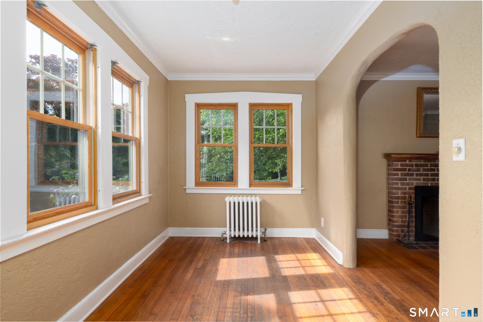 127 Roger Road New Haven CT 06515