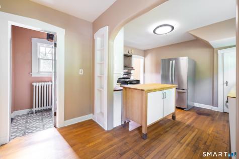 127 Roger Road New Haven CT 06515