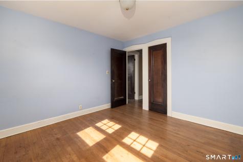 127 Roger Road New Haven CT 06515
