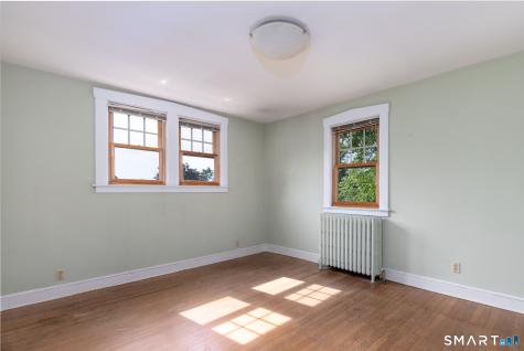 127 Roger Road New Haven CT 06515