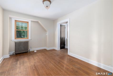 127 Roger Road New Haven CT 06515
