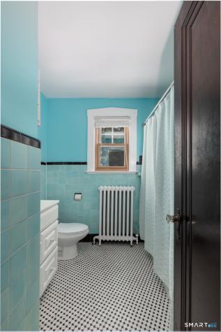 127 Roger Road New Haven CT 06515