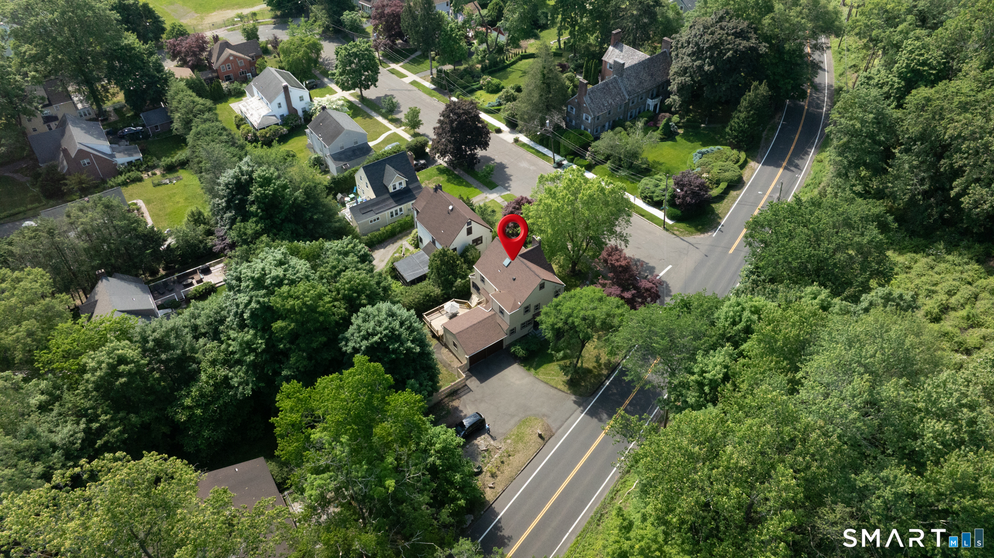 127 Roger Road New Haven CT 06515