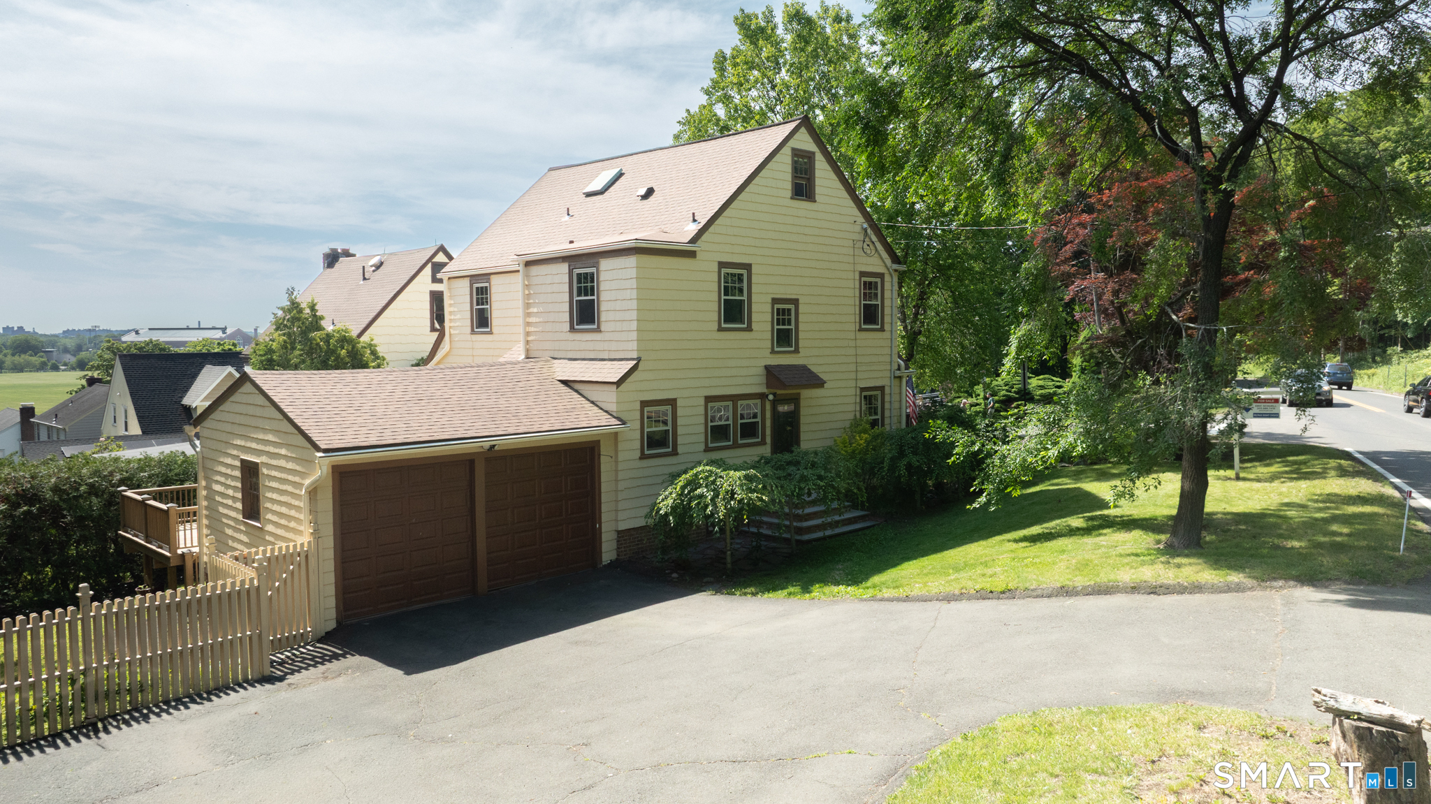 127 Roger Road New Haven CT 06515
