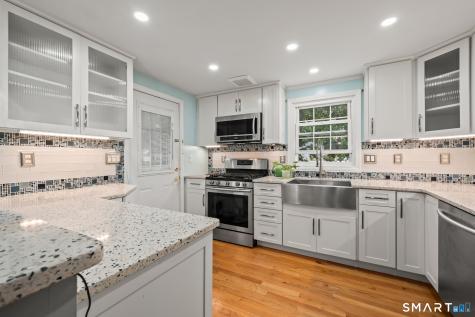 15 Fenway Drive Hamden CT 06517