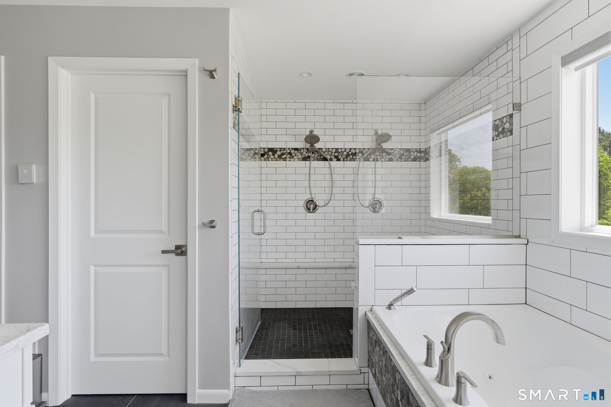 8 Buckingham Road Derby CT 06418