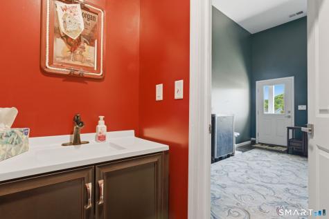 8 Buckingham Road Derby CT 06418