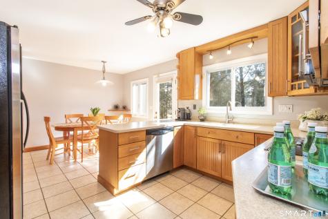 14 Watrous Lane Woodbridge CT 06525