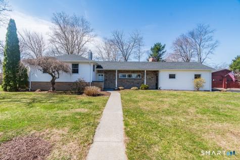 12 Crest Road Danbury CT 06811