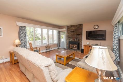 12 Crest Road Danbury CT 06811