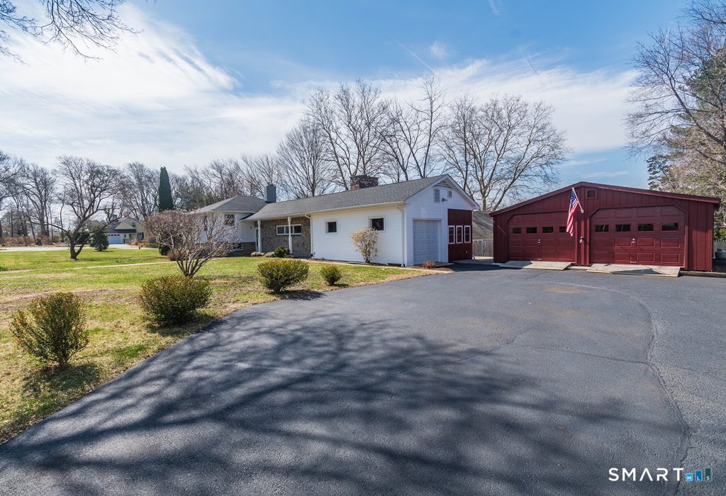 12 Crest Road Danbury CT 06811