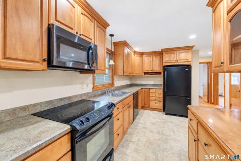 95 Lower Boulevard New London CT 06320