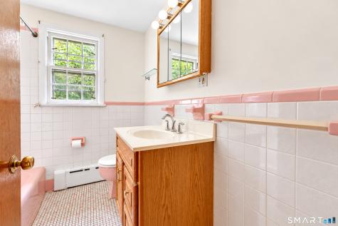 95 Lower Boulevard New London CT 06320
