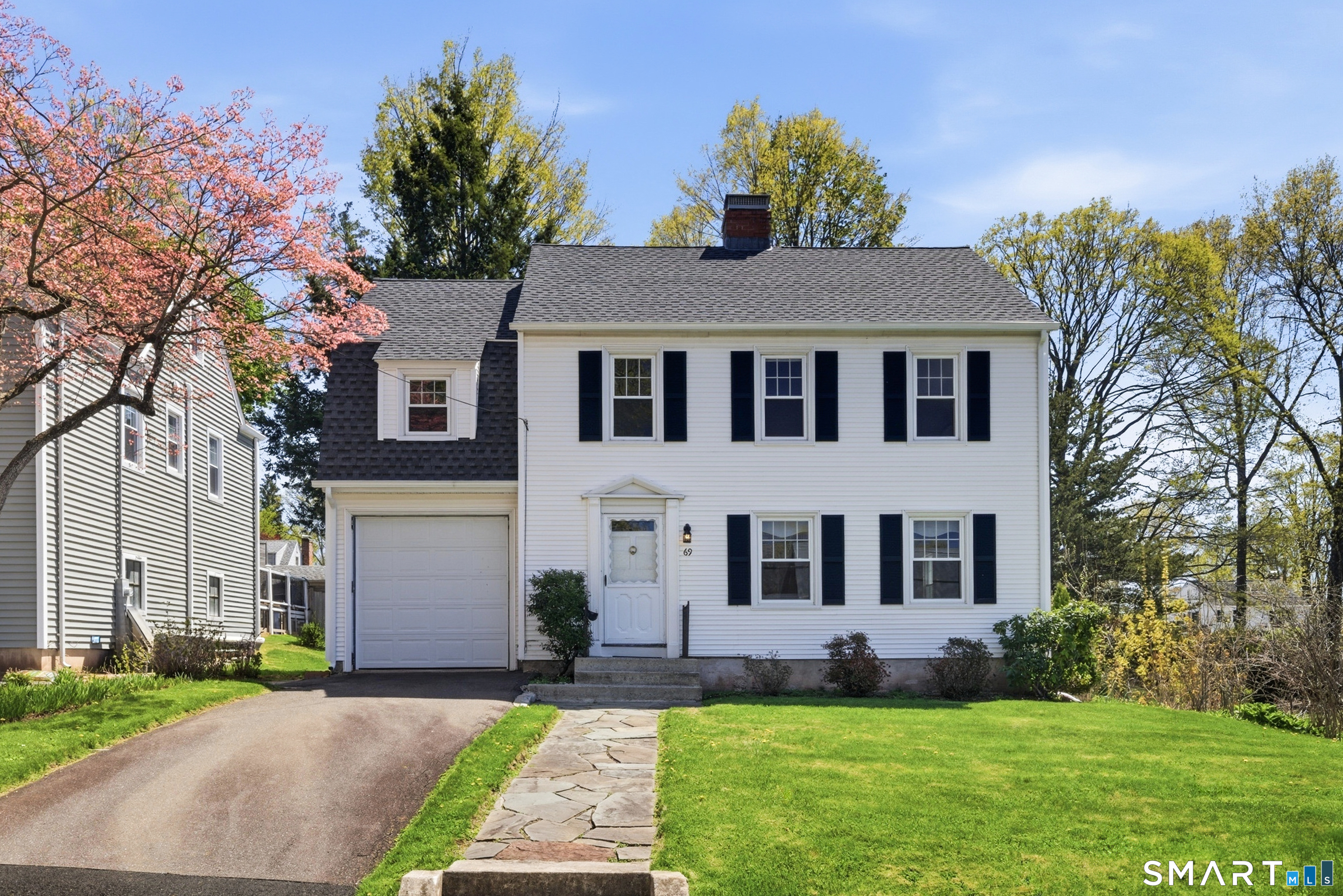 69 Warwick Street West Hartford CT 06119