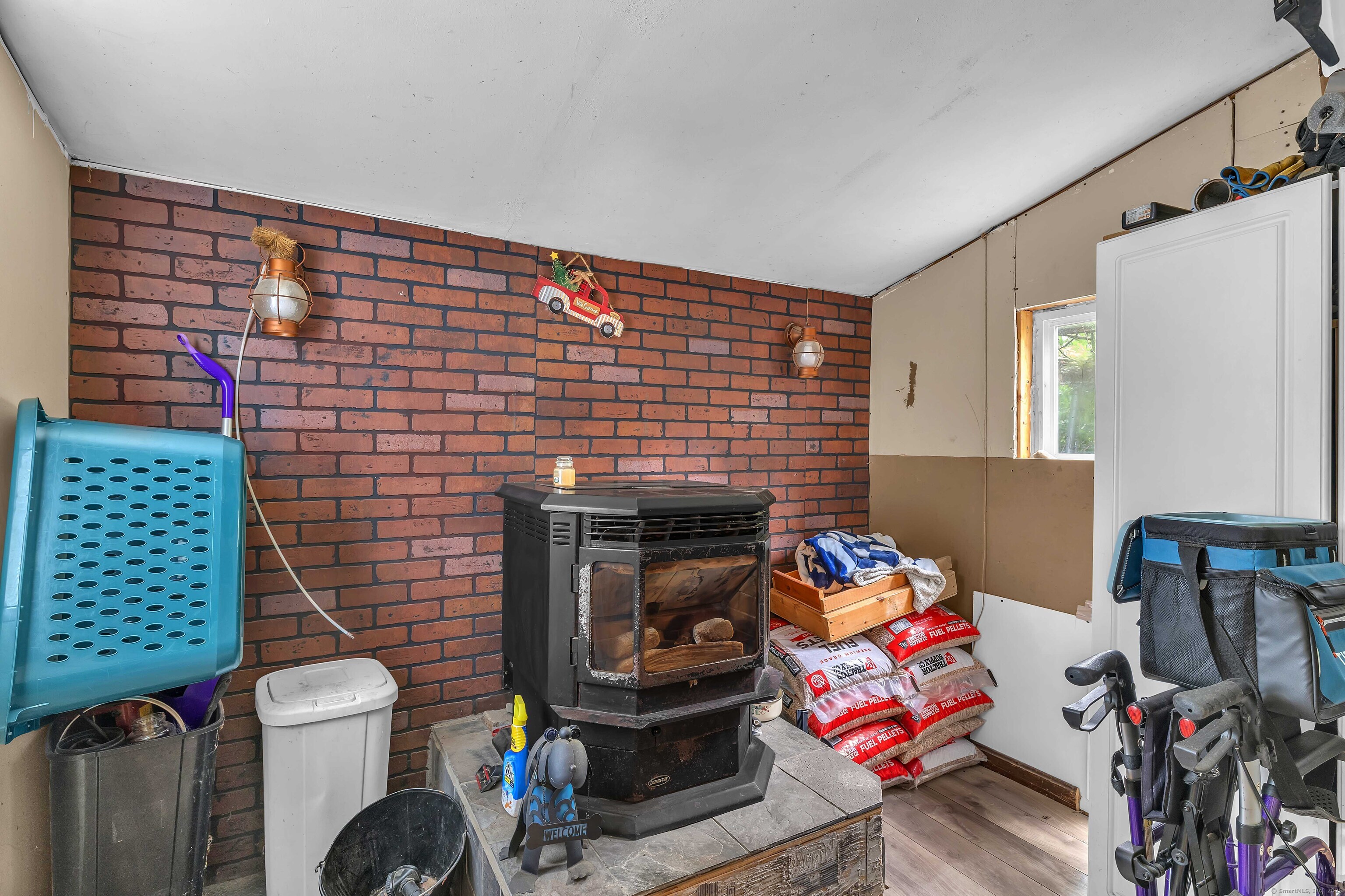 398 Boston Post Road Waterford CT 06385