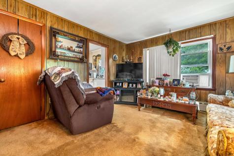 398 Boston Post Road Waterford CT 06385