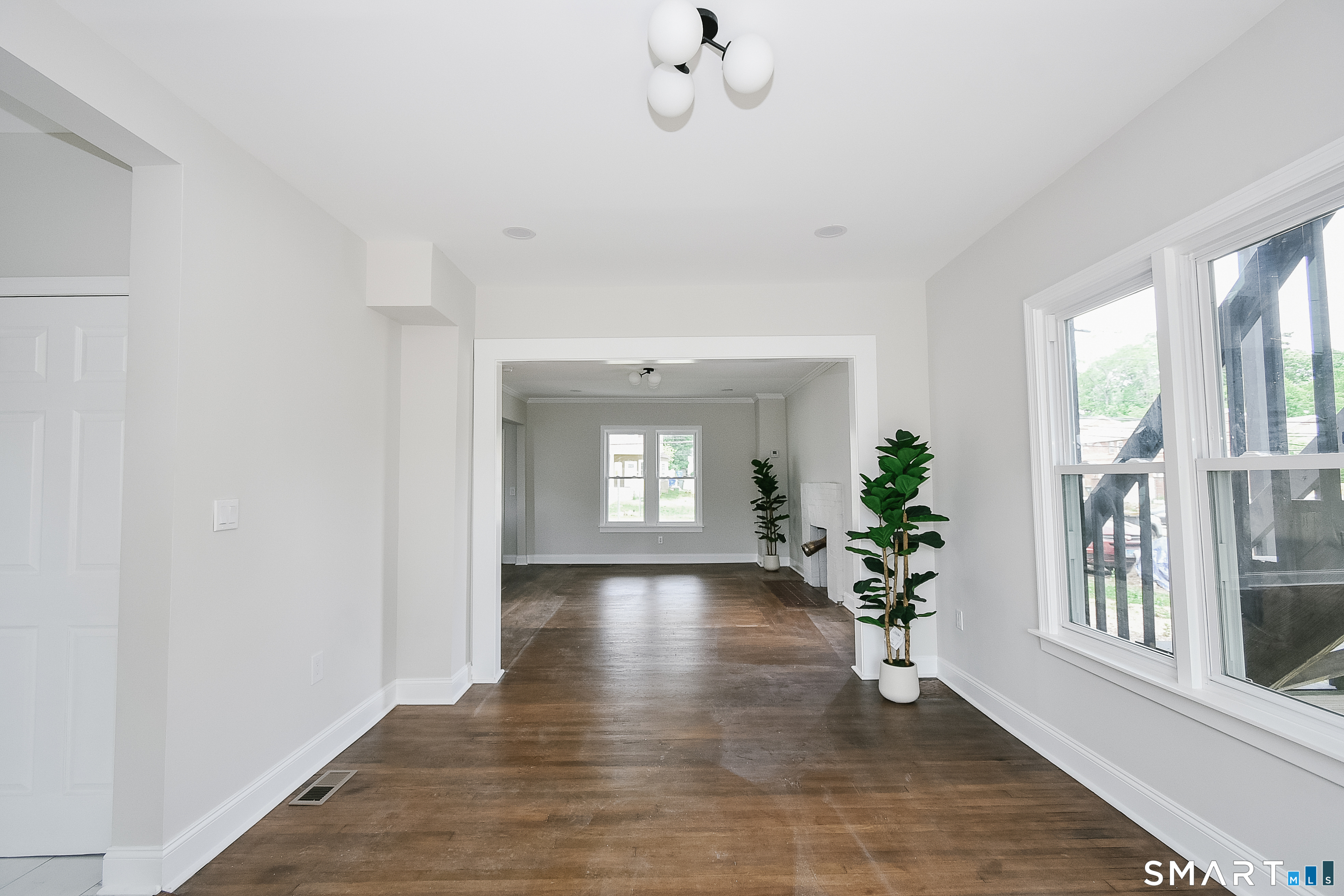 873 Burnside Avenue East Hartford CT 06108