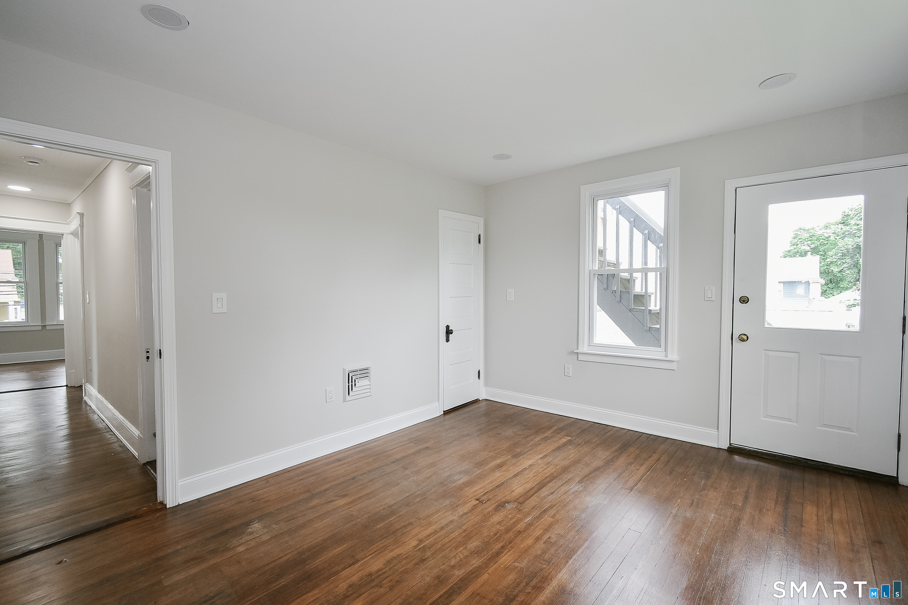 873 Burnside Avenue East Hartford CT 06108