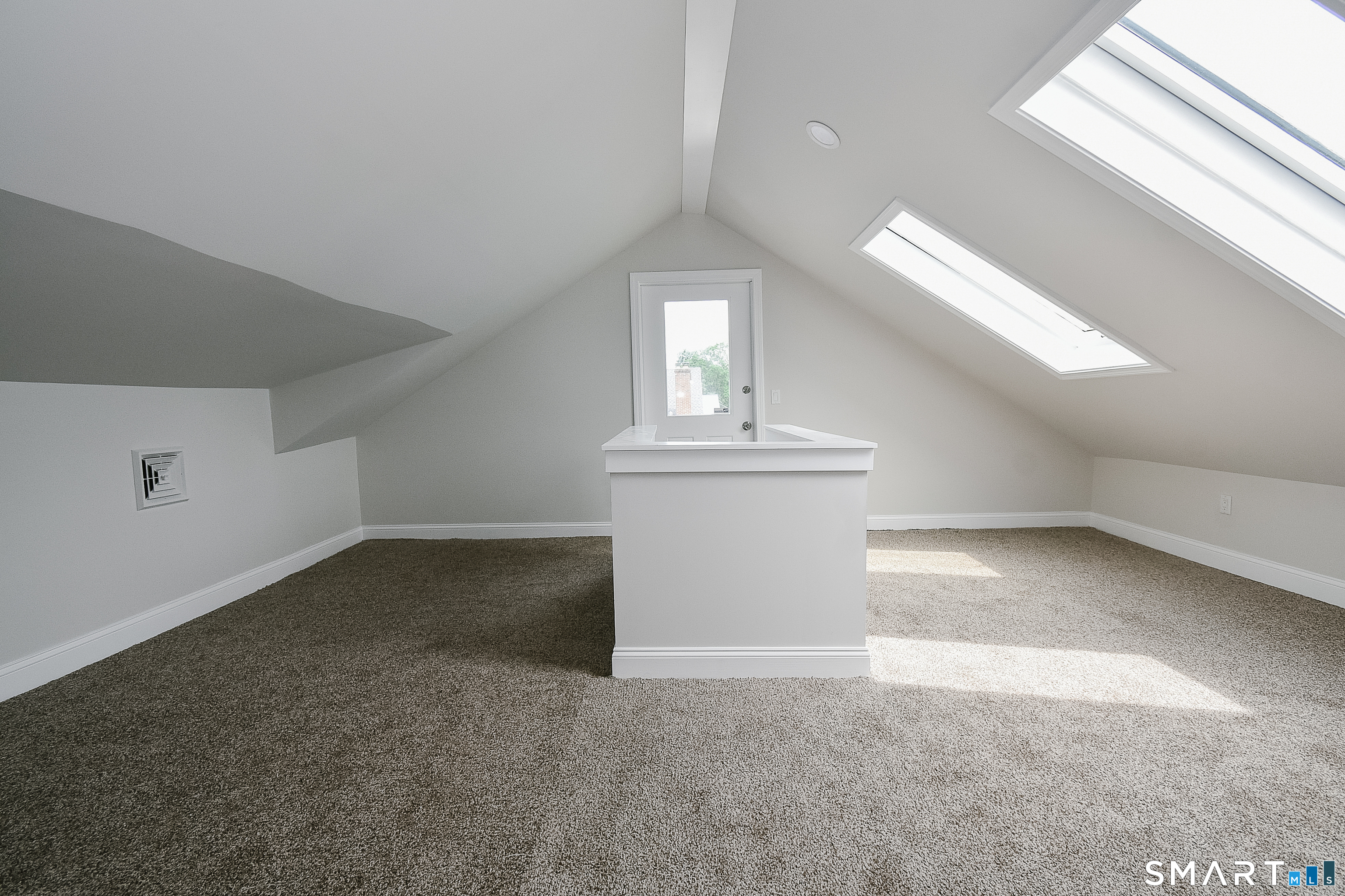 873 Burnside Avenue East Hartford CT 06108