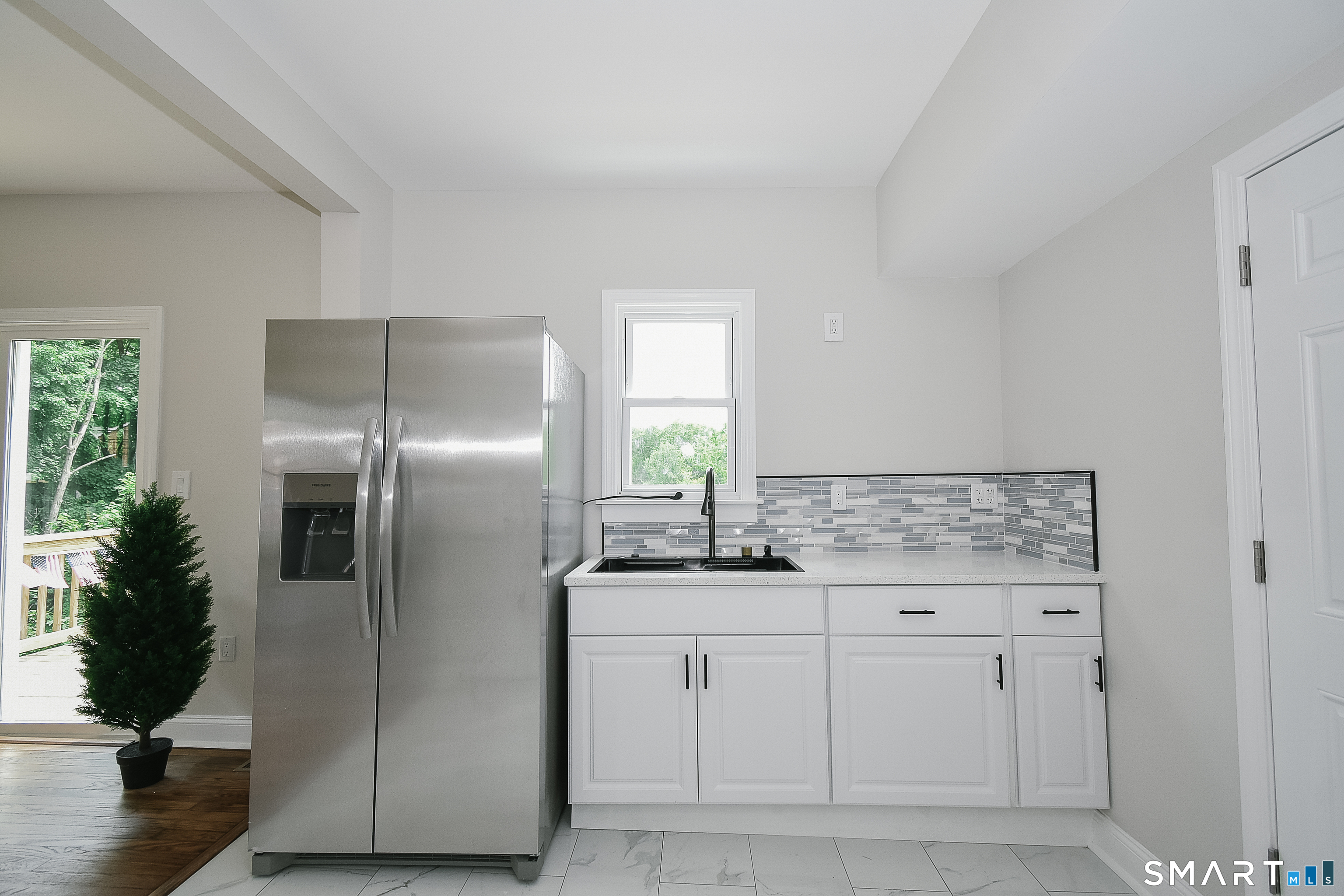 873 Burnside Avenue East Hartford CT 06108