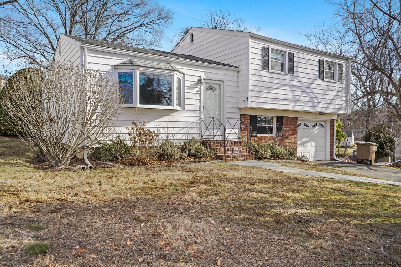 30 Warwick Lane Stamford CT 06902