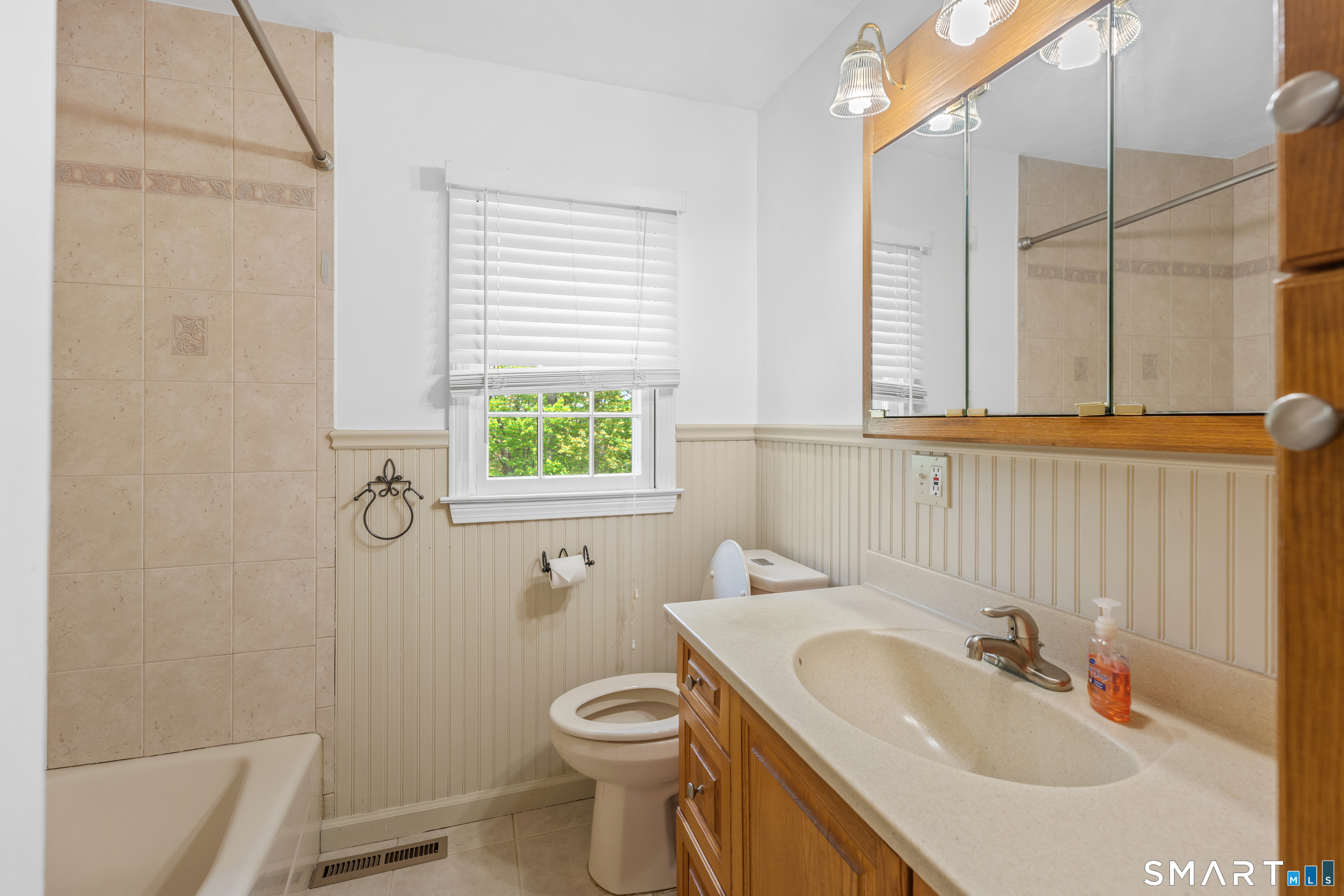 433 Gaylord Drive Waterbury CT 06708